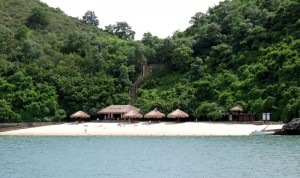Soi Sim Beach in Ha Long Bay and Tra Co Beach are Recognized as Tourism Beach