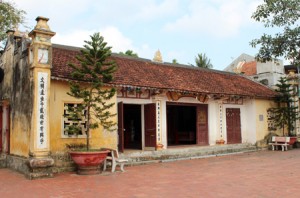 Yen Giang Communal House